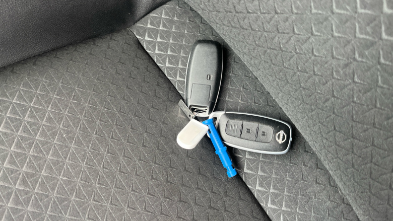 Nissan Juke 1.0 DiG-T 114 N-Connecta 5dr Petrol Hatchback